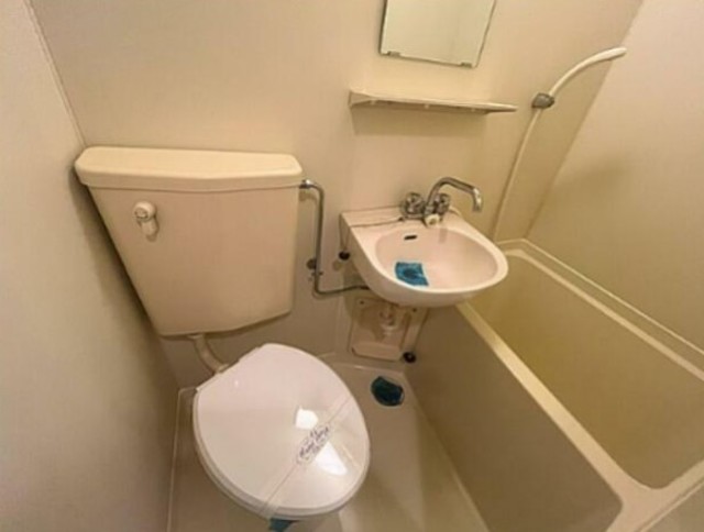 バス・シャワールーム　別部屋参考写真