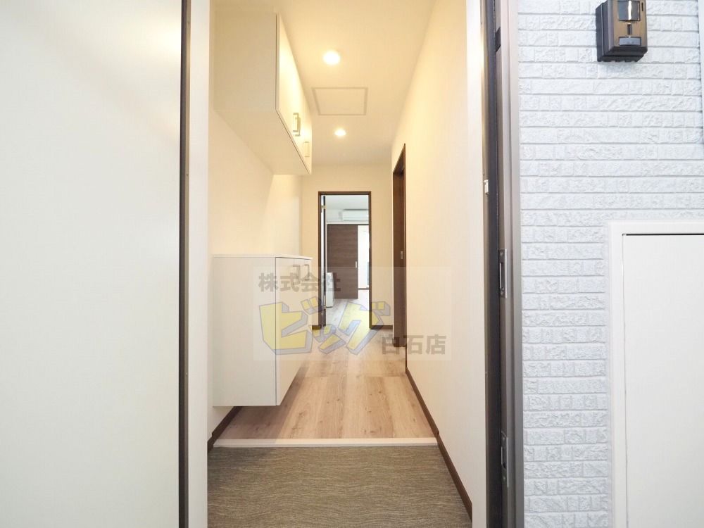 玄関　スッキリとした広々玄関です♪