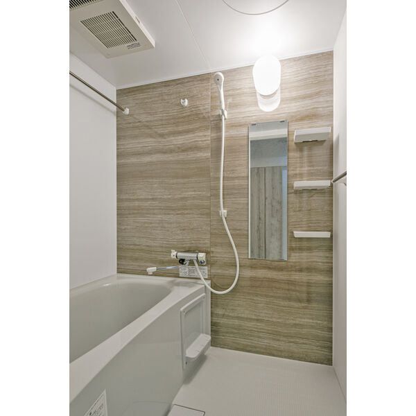 バス・シャワールーム　※同物件他部屋写真 反転の場合有