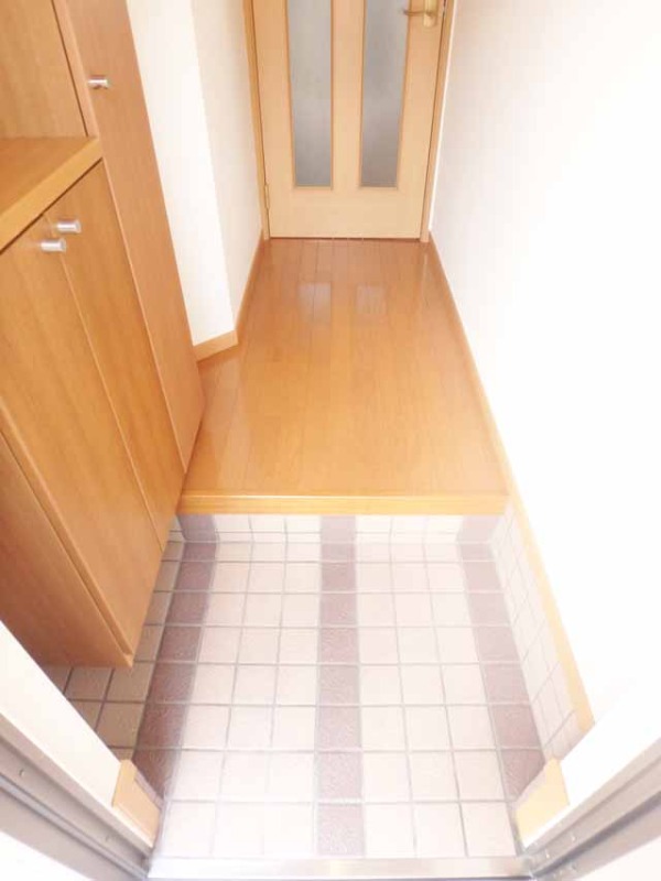 玄関　下駄箱付き！
