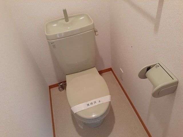 トイレ　トイレもきれいです