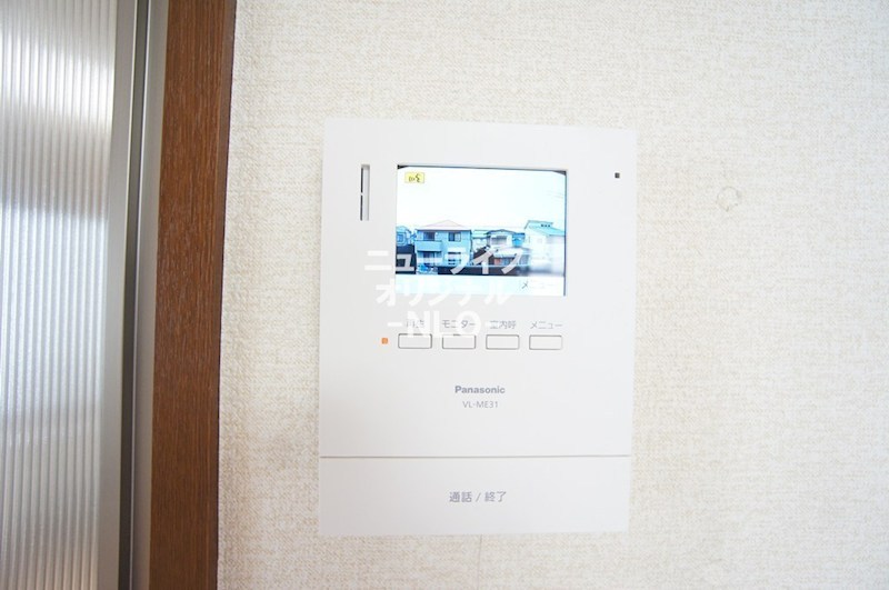 セキュリティ　来訪者を室内から確認出来るテレビモニターホン