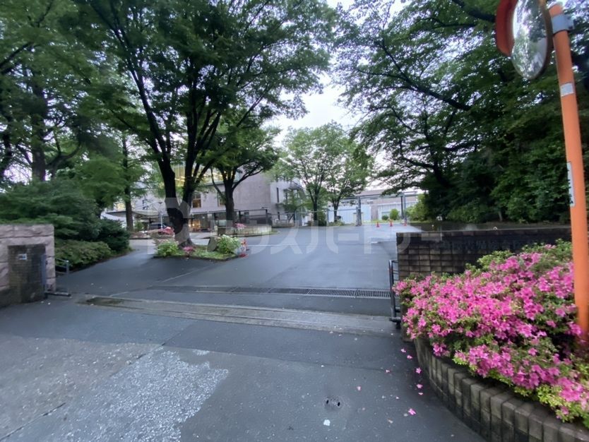 病院　心身障害児総合医療療育センター（病院）まで870m