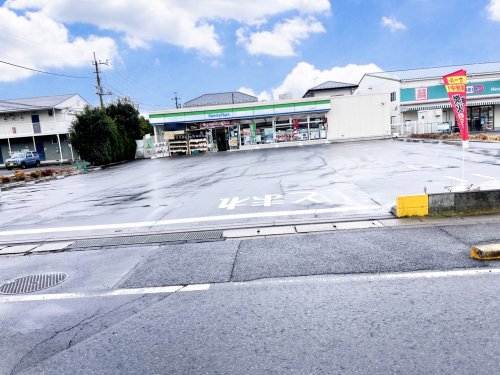 コンビニ　ファミリーマート 柏大室店（コンビニ）まで340m