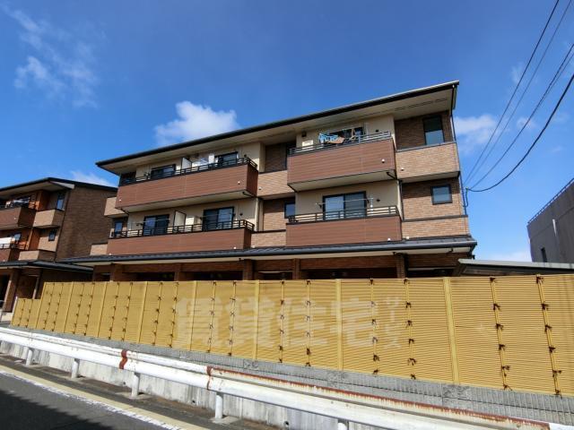 建物外観　桂病院まで300m