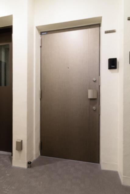 玄関　※写真は同タイプ住戸です。?
