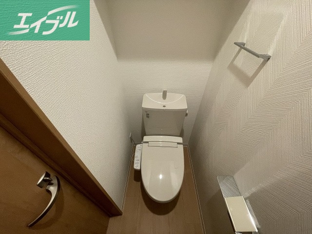 REGALEST 今のトイレ写真