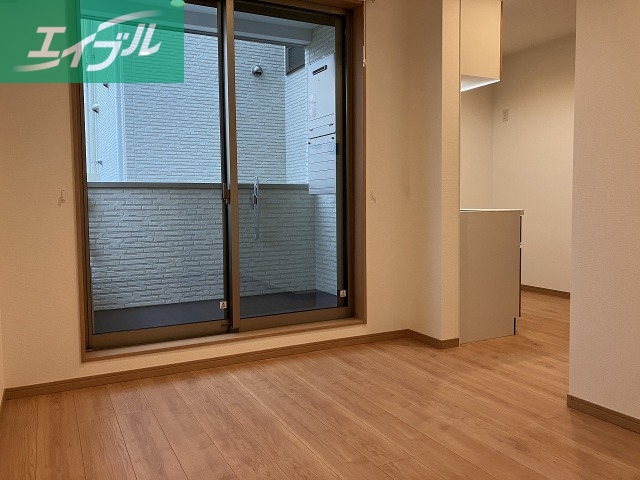 REGALEST 今の内装写真