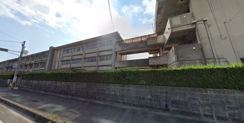 小学校　呉市立波多見小学校（小学校）まで438m