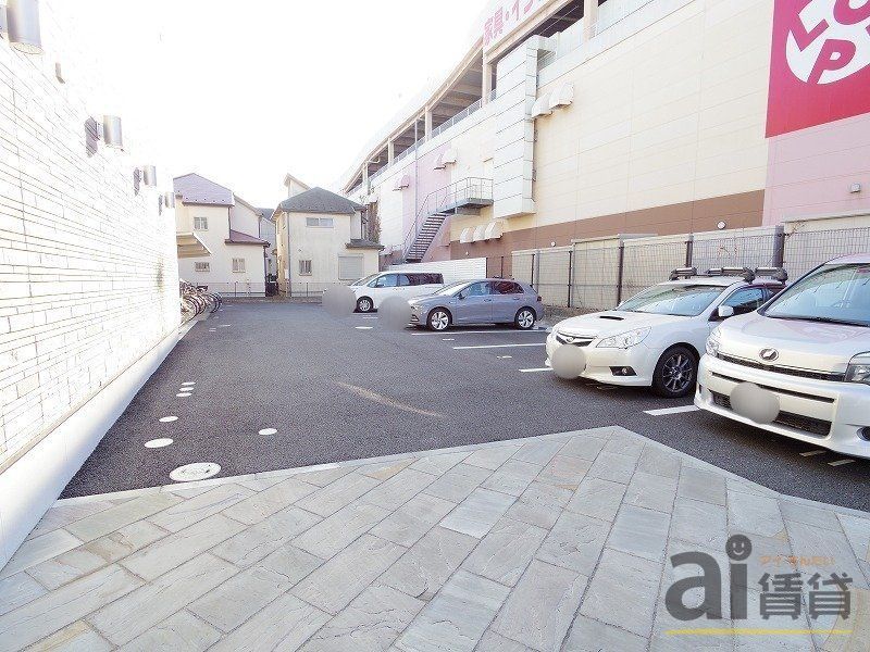 駐車場　駐車場