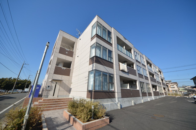 建物外観　～カッコイイ外観です～