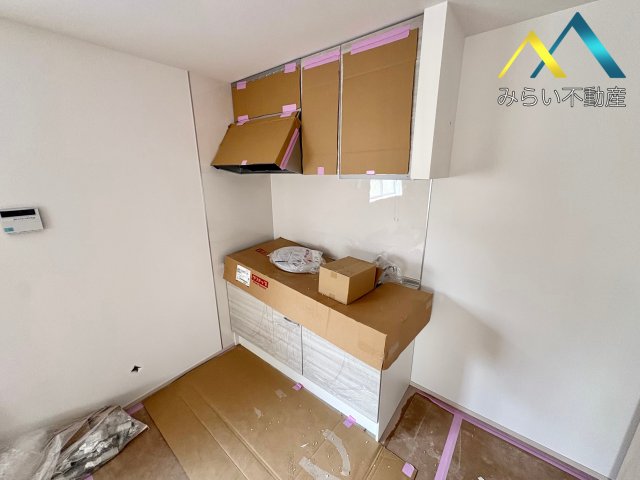 キッチン　自社撮影写真　建築中