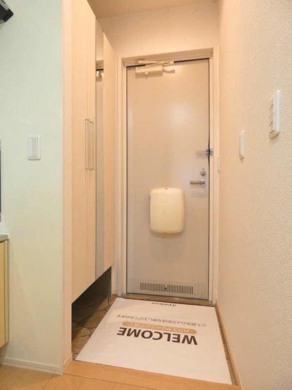 玄関　図面と現状に相違がある場合には現状を優先