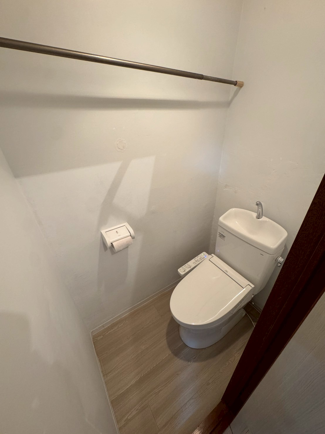 トイレ　トイレもリフォーム済み