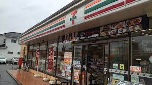 コンビニ　セブンイレブン 鳩ヶ谷里中学校前店（コンビニ）まで415m