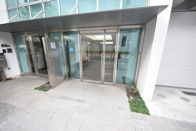 エントランス　お問合せは(株)タウンハウジング東京へ