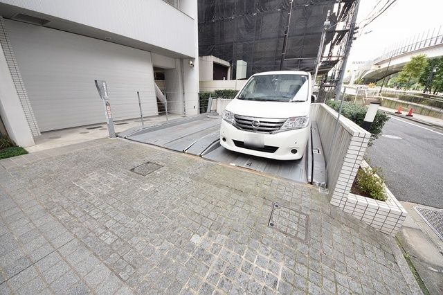 駐車場　お問合せは(株)タウンハウジング東京へ
