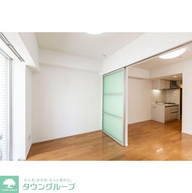 居室・リビング　お問合せは(株)タウンハウジング東京へ