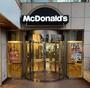 飲食店　マクドナルド 栄大津通店（飲食店）まで581m