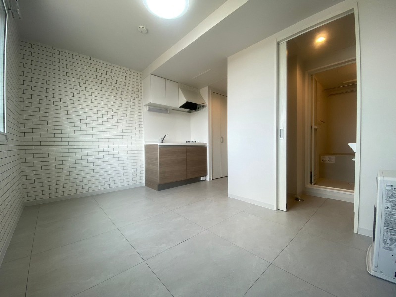 居室・リビング　広くてキレイなお部屋が広がっていて、充実した生活が送れそう。