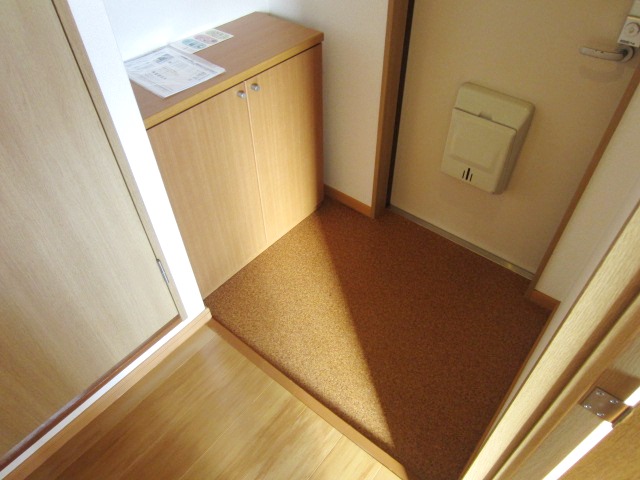 ＪＲ阪和線 久米田駅 徒歩24分 2階建 築27年の玄関写真