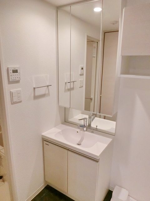 洗面設備　同会社施工参考写真