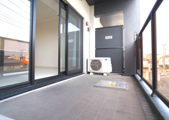 バルコニー　※退去前の為別部屋の写真となります。