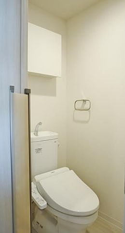 トイレ　（別タイプ参考写真）グランレーヴ東尾久　荒川区東尾久3