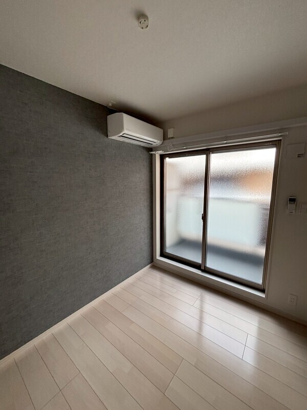 リバーグランデ吹田の居間写真