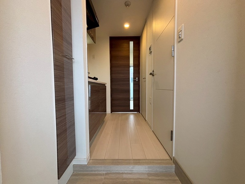 玄関　同シリーズ別部屋