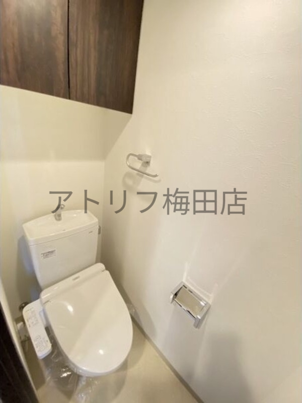 地下鉄谷町線 野江内代駅 徒歩4分 11階建 築8年のトイレ写真