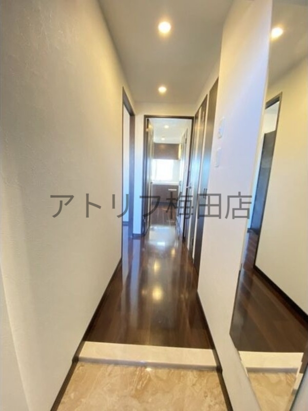 地下鉄谷町線 野江内代駅 徒歩4分 11階建 築8年の玄関写真
