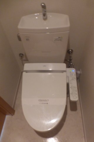 トイレ　※別部屋の参考写真です。