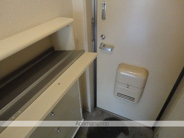 東武東上線 上福岡駅 徒歩9分 2階建 築37年の玄関写真