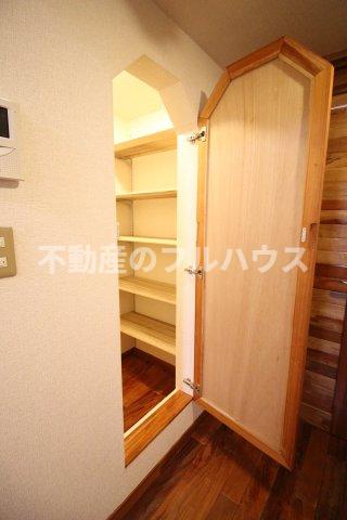 収納　写真は別室