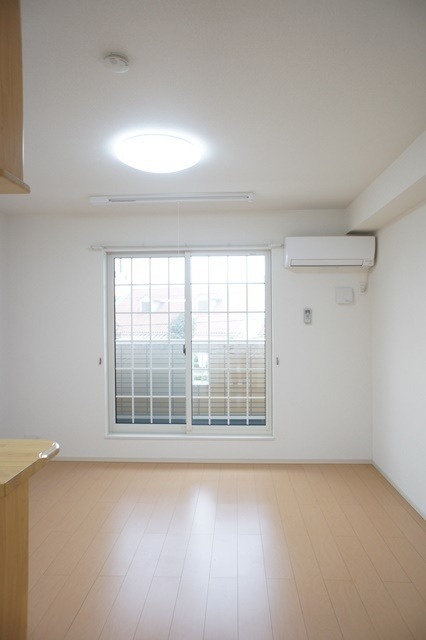 居室・リビング　図面と現状に相違がある場合には現状を優先