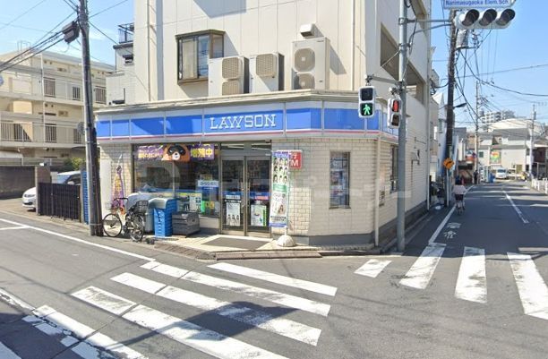 コンビニ　ローソン成増三丁目店（コンビニ）まで260m