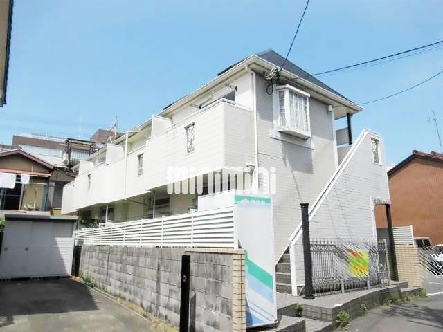 建物外観　周辺はコンビニ、ドラッグストアーが近くです。