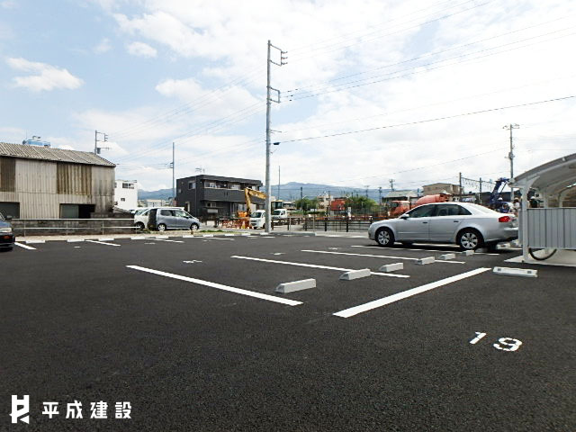 駐車場　駐車場