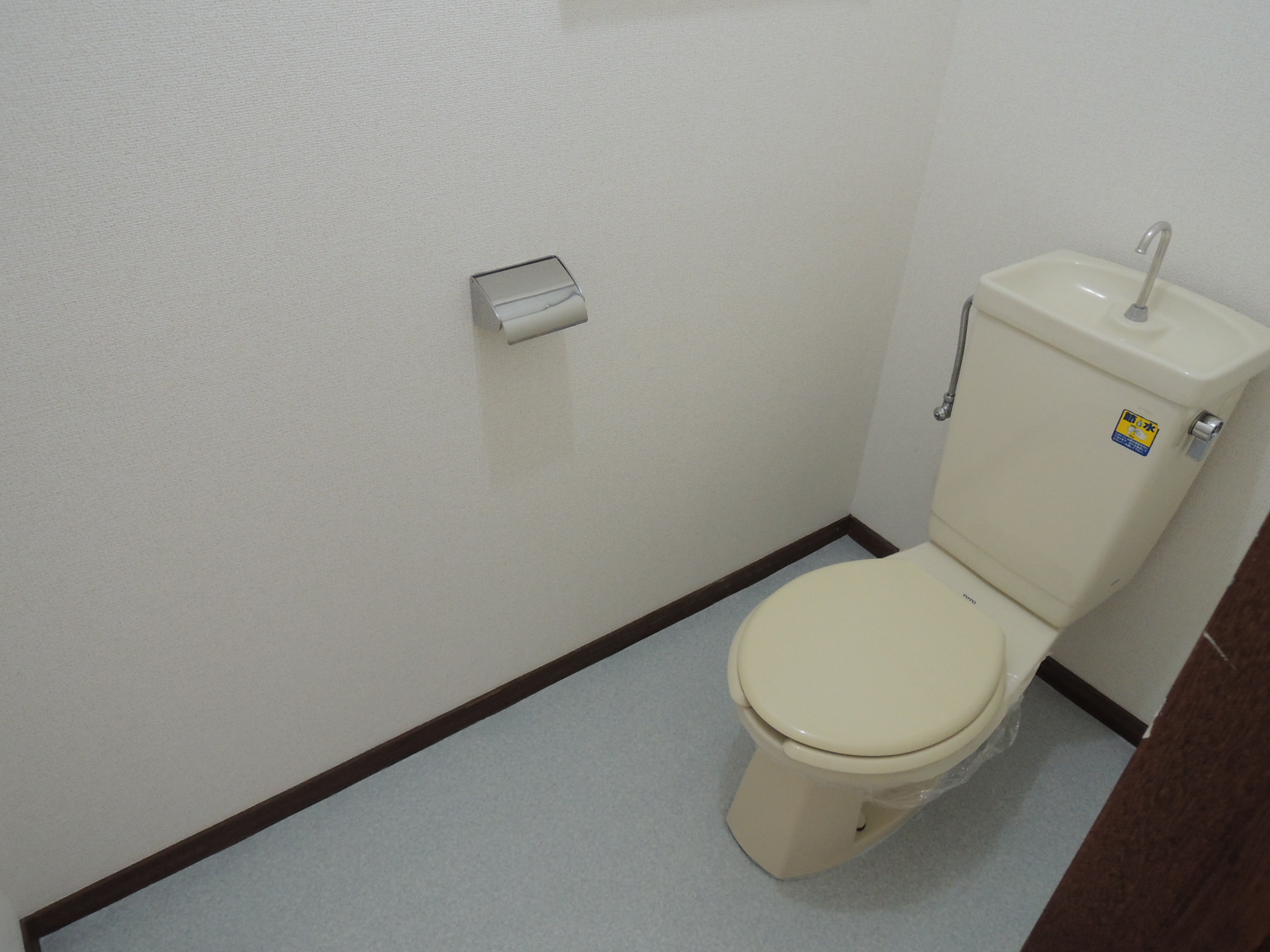メゾンホワイトのトイレ写真