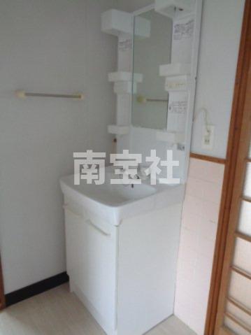 洗面設備　使いやすい洗面所です