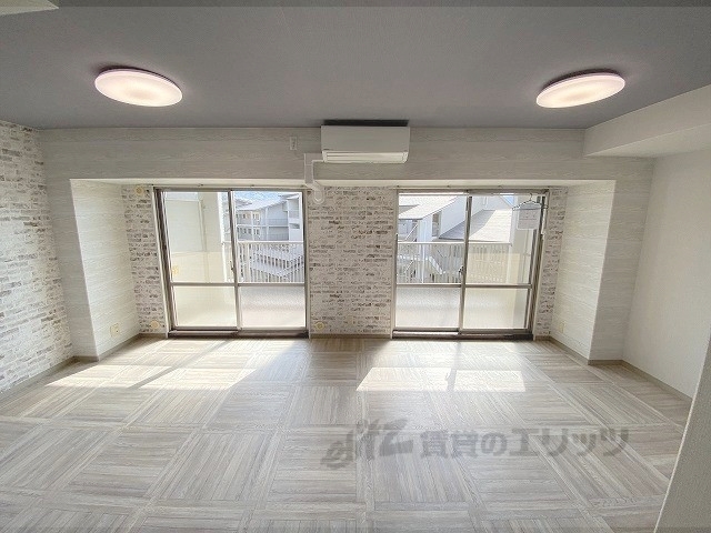 居室・リビング　リビング