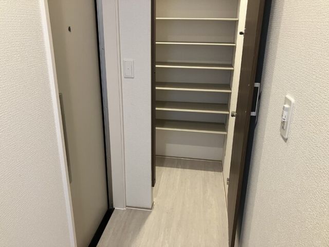 【D-room畑沢Bの玄関】