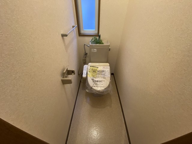 【シャレ―高槻のトイレ】