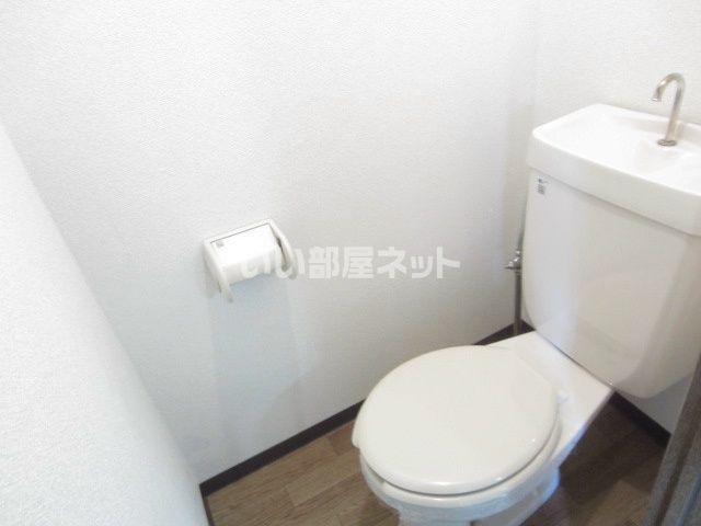 【静岡市駿河区上川原のマンションのトイレ】