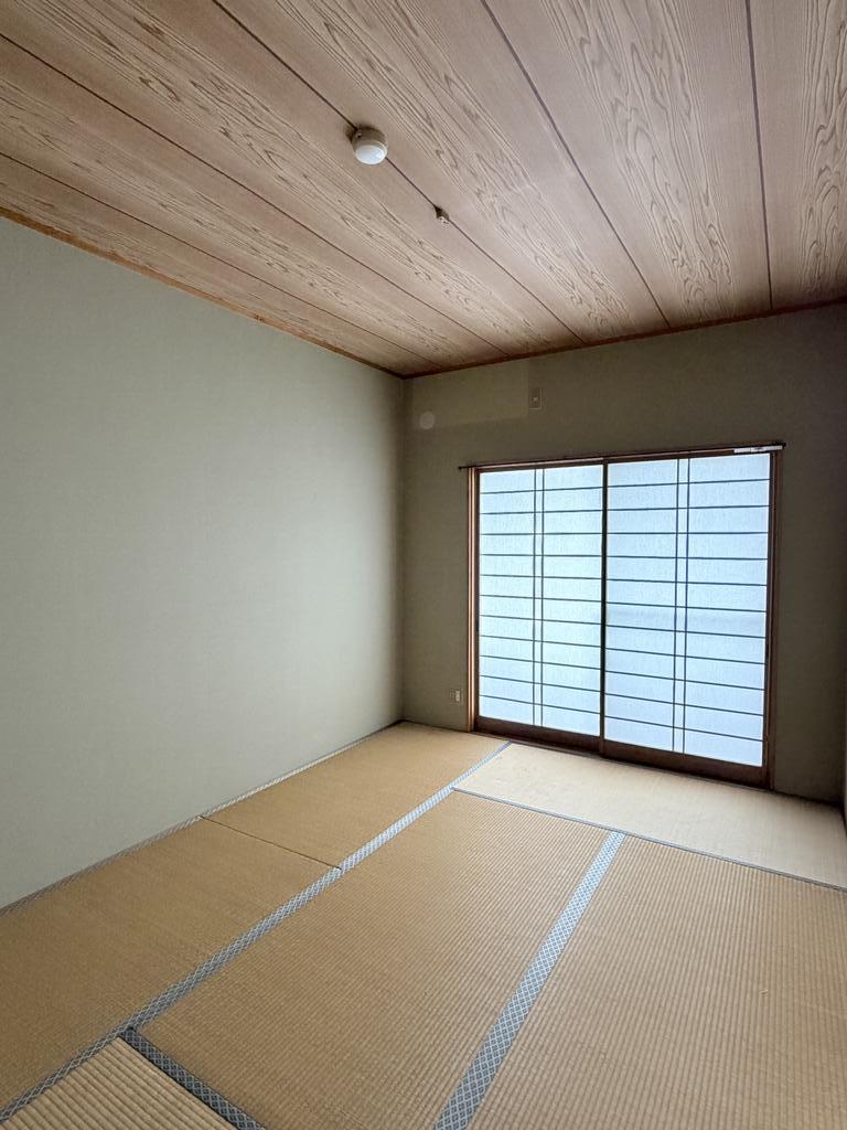 ＪＲ宇都宮線 間々田駅 徒歩5分 2階建 築33年の居間写真