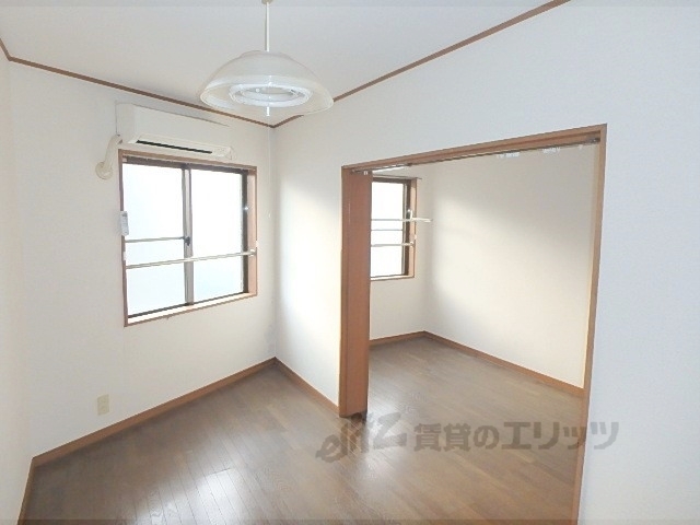 居室・リビング　洋室