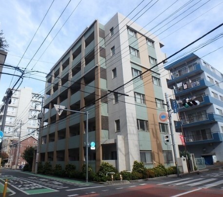 ルミエール岸町の建物外観