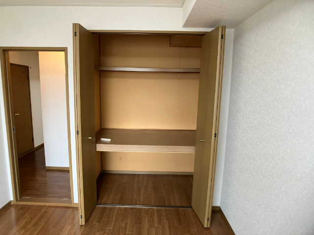 収納　※同型の部屋の写真を使用しております。