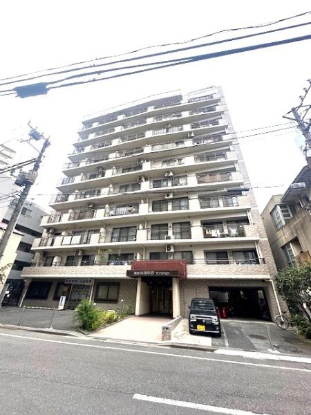 朝日板橋駅前マンションの建物外観